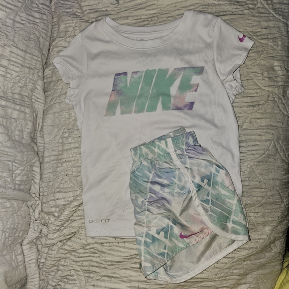Nike Kids' White and Pastel Logo T-Shirt and Shorts Set - Picture 15 of 15
